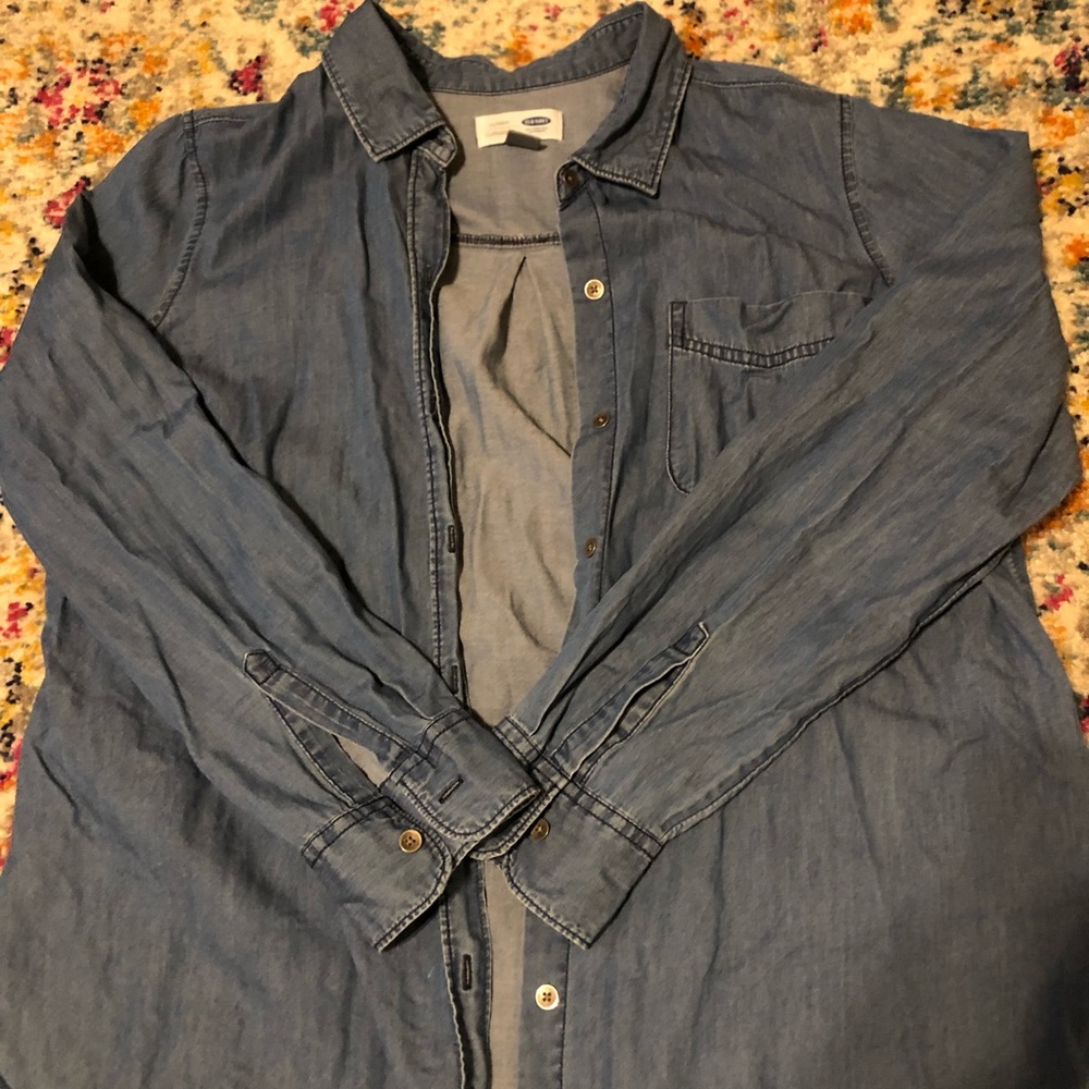 Old Navy chambray denim shirt - size L - EUC